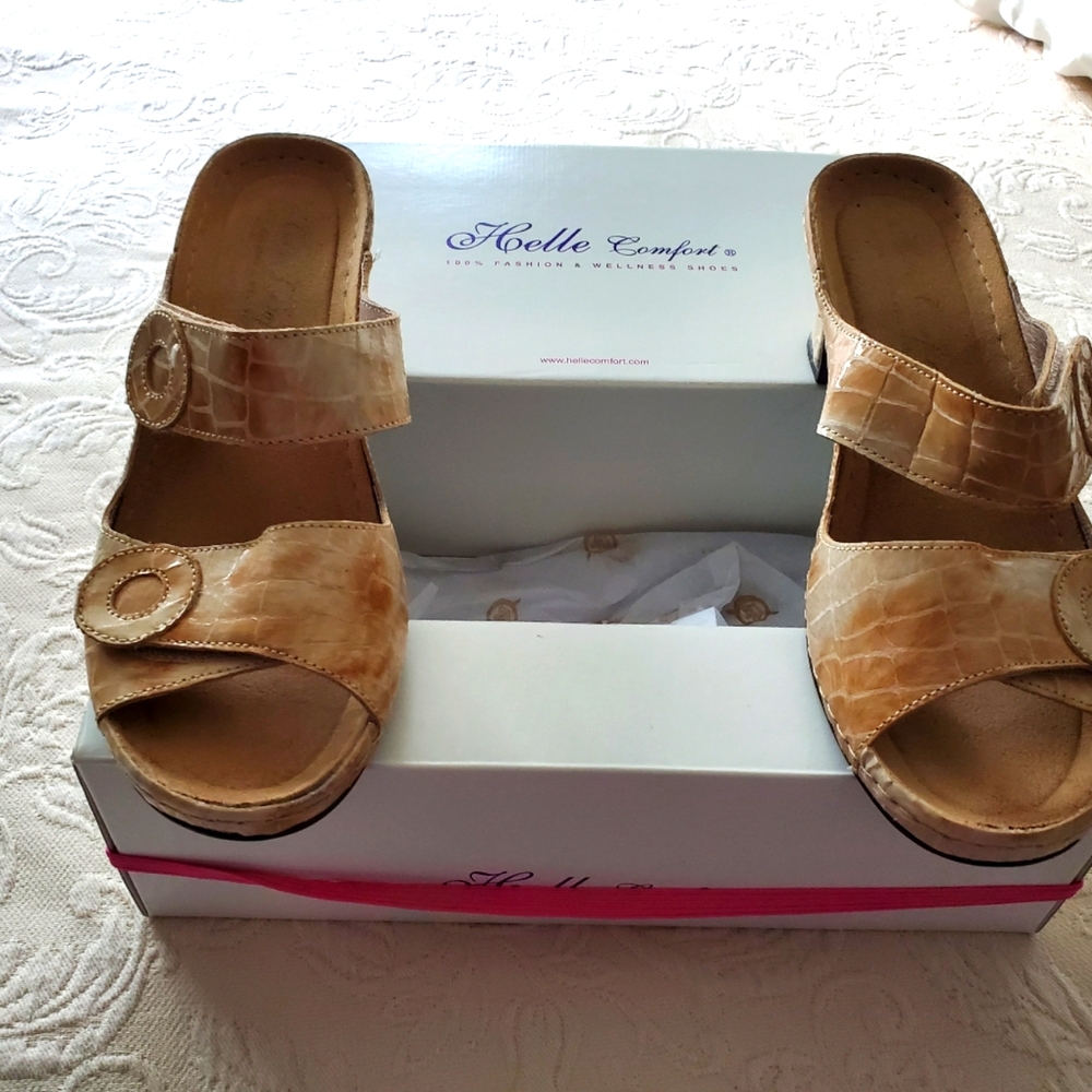 Sandal